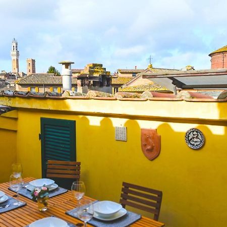 Un Terrazzo Sulla Magia Apartman Siena Kültér fotó