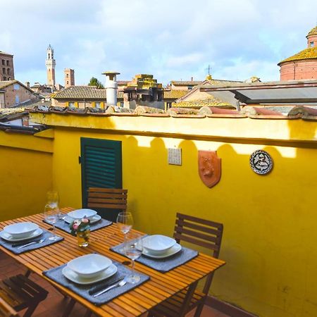 Un Terrazzo Sulla Magia Apartman Siena Kültér fotó